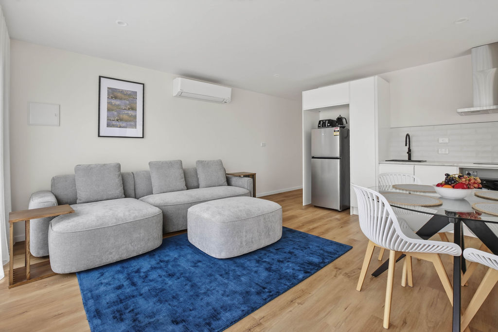 One-bedroom cottage: Living room