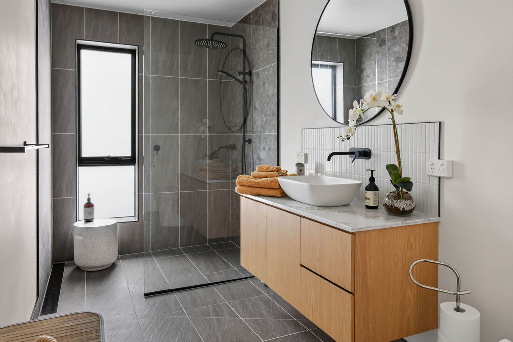 Two-bedroom apartment: Bathroom