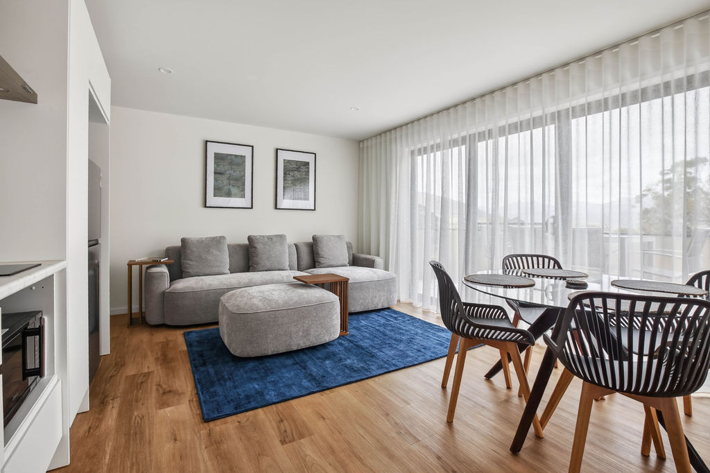 Two-bedroom apartment: Living area